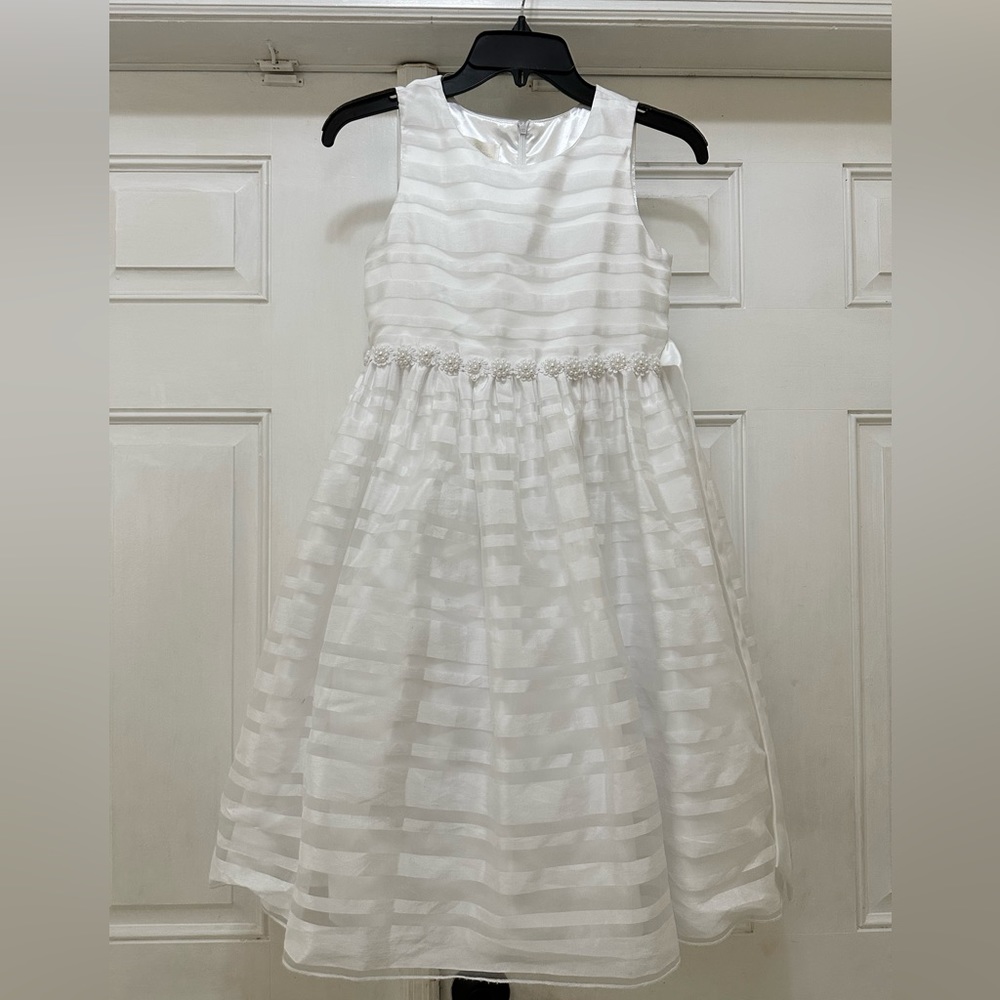 Beautiful white gown!!!